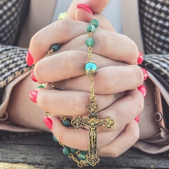 Catholic Rosary Necklace Matte Stone Beads Green Pearl Miraculous Medal Cross - Picture 2 of 8